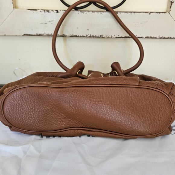 Michael Kors Tan Drawstring Tassel Jet Set Shoulder Bag - Picture 5 of 8